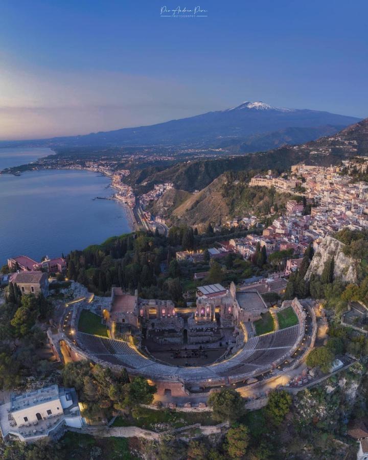 Casa Ariadne Giardini Naxos Exterior photo
